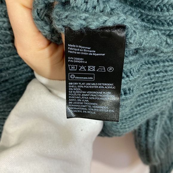 H&M Teal Thick Chunky Knit Wool Blend Turtleneck Sweater Size Medium - Picture 8 of 8